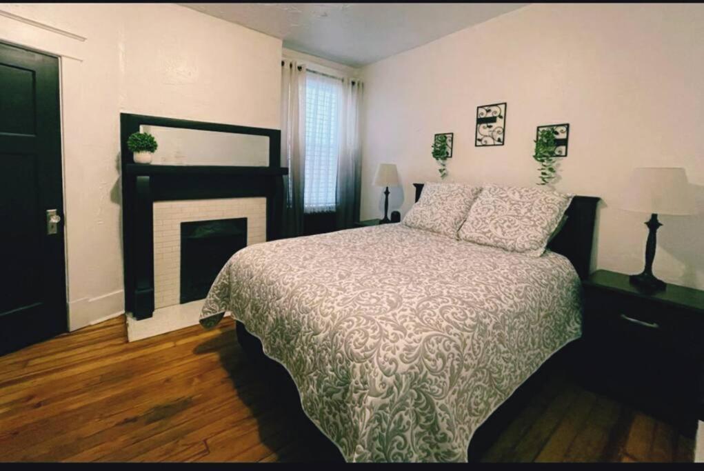 피츠버그 Lovely 2Br W Office Space - King Bed & Alexa 아파트 외부 사진