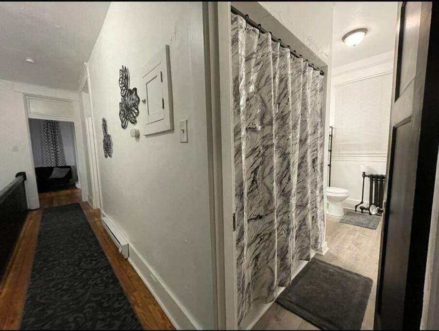 피츠버그 Lovely 2Br W Office Space - King Bed & Alexa 아파트 외부 사진